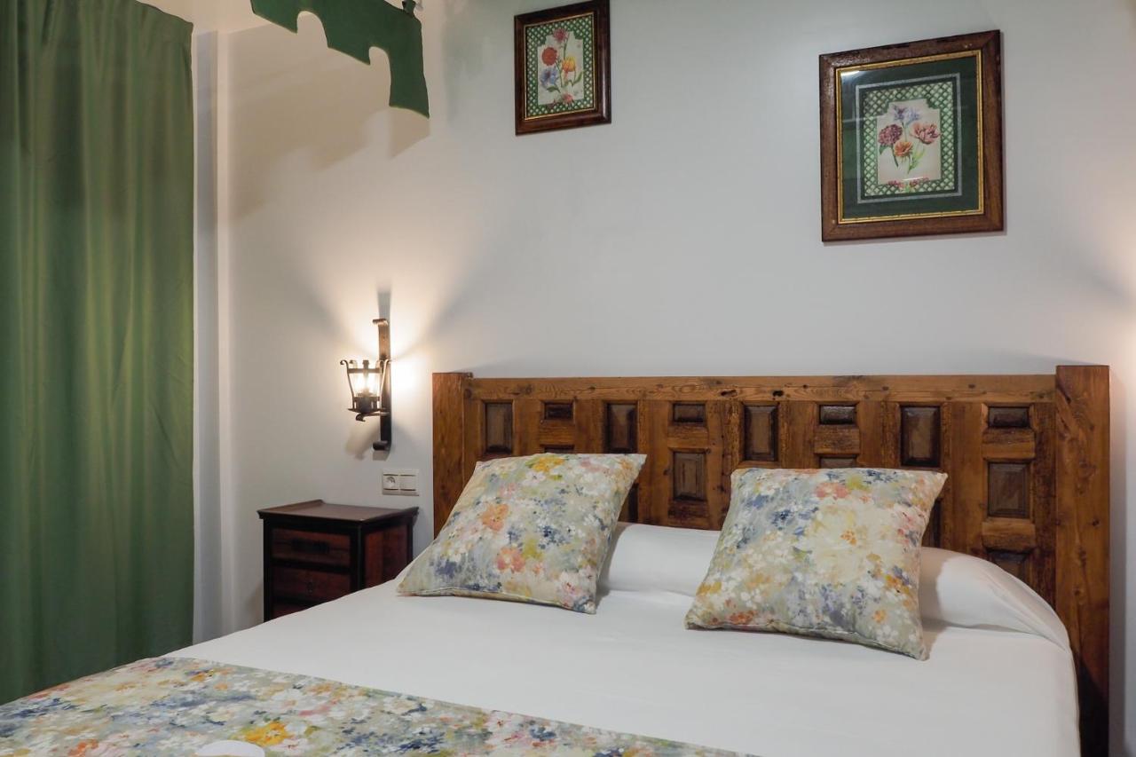 Posada Y Apartamentos Trebuesto De Guriezo Экстерьер фото