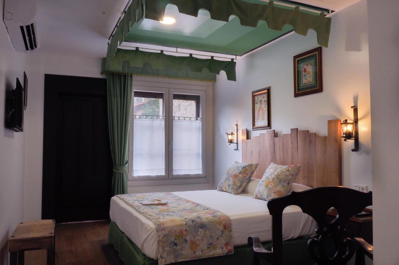 Posada Y Apartamentos Trebuesto De Guriezo Экстерьер фото